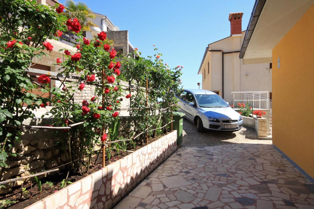 Apartments With A Parking Space Rabac, Labin - 6414 外观 照片